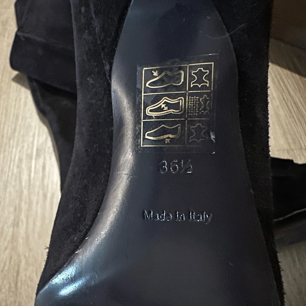 New Burberry Storm Black Suede Knee High Boots Size 36.5 - Picture 6 of 8